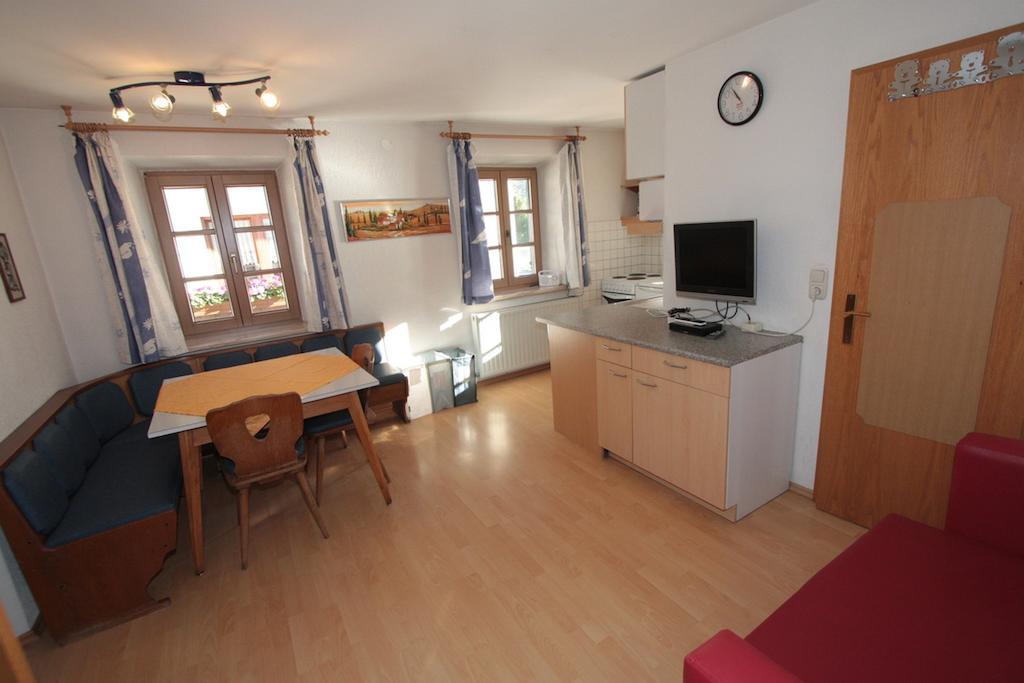 Stanzl Haus Apartment Kaltenbach Ruang foto
